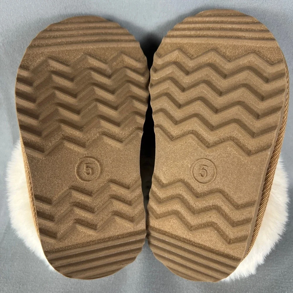Slip On Shoes Girls 5 Brown Faux Fur Lined Comfortable Soft Cozy Warm Closed Toe